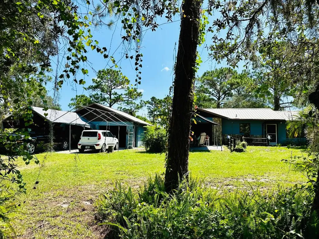 110 Orange Street Lake Placid FL 33852