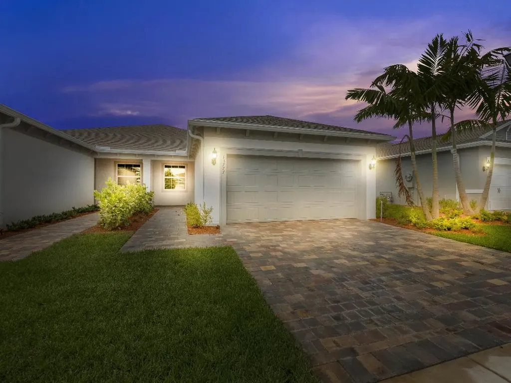 13777 SW Gingerline Drive Port St Lucie FL 34987