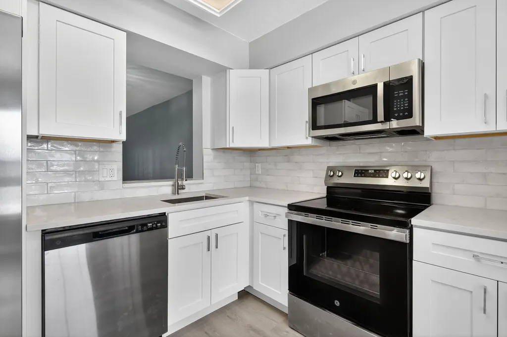 14527 Bonaire Boulevard Delray Beach FL 33446