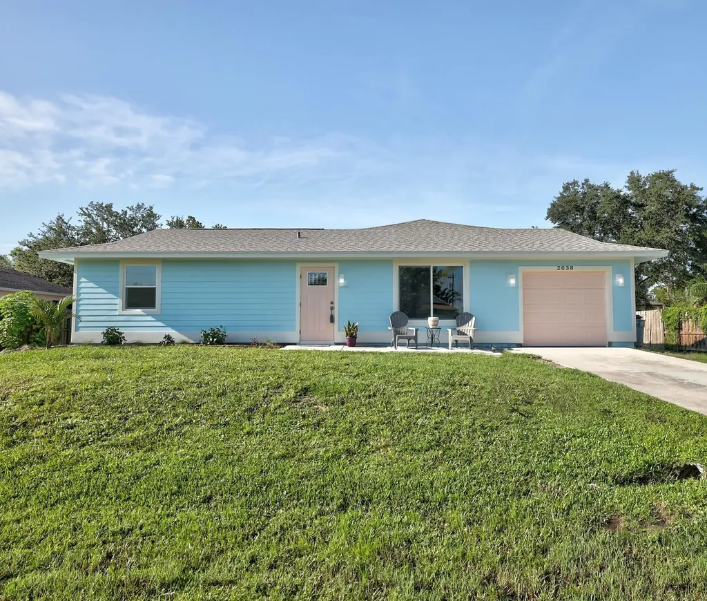 2038 SW Grant Avenue Port St Lucie FL 34953