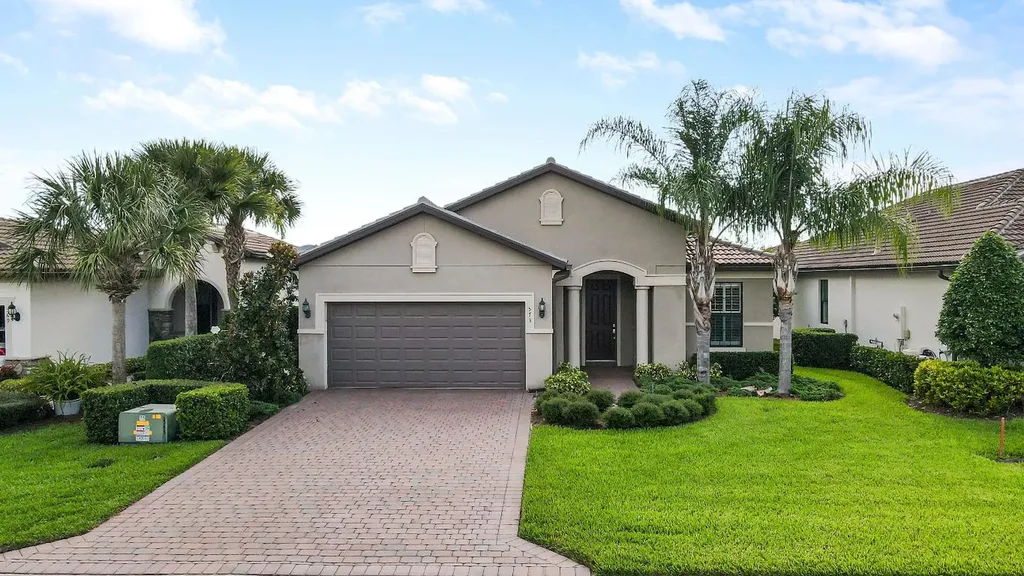 573 SE Monet Drive Port St Lucie FL 34984