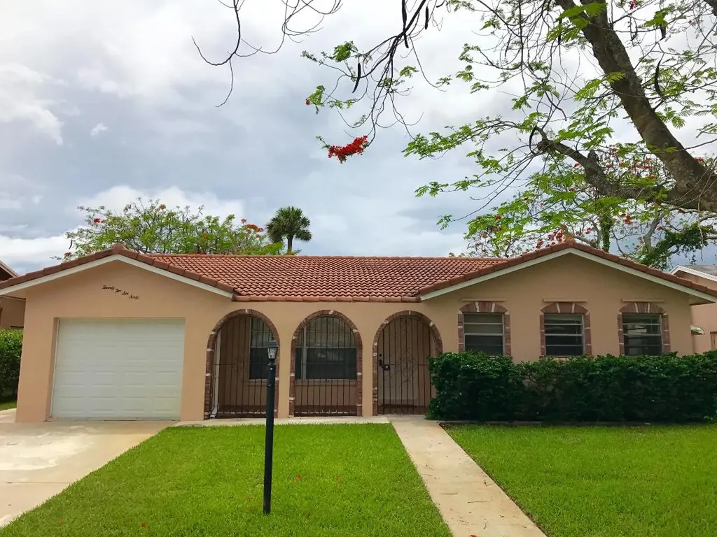 22660 SW 64th Way Boca Raton FL 33428