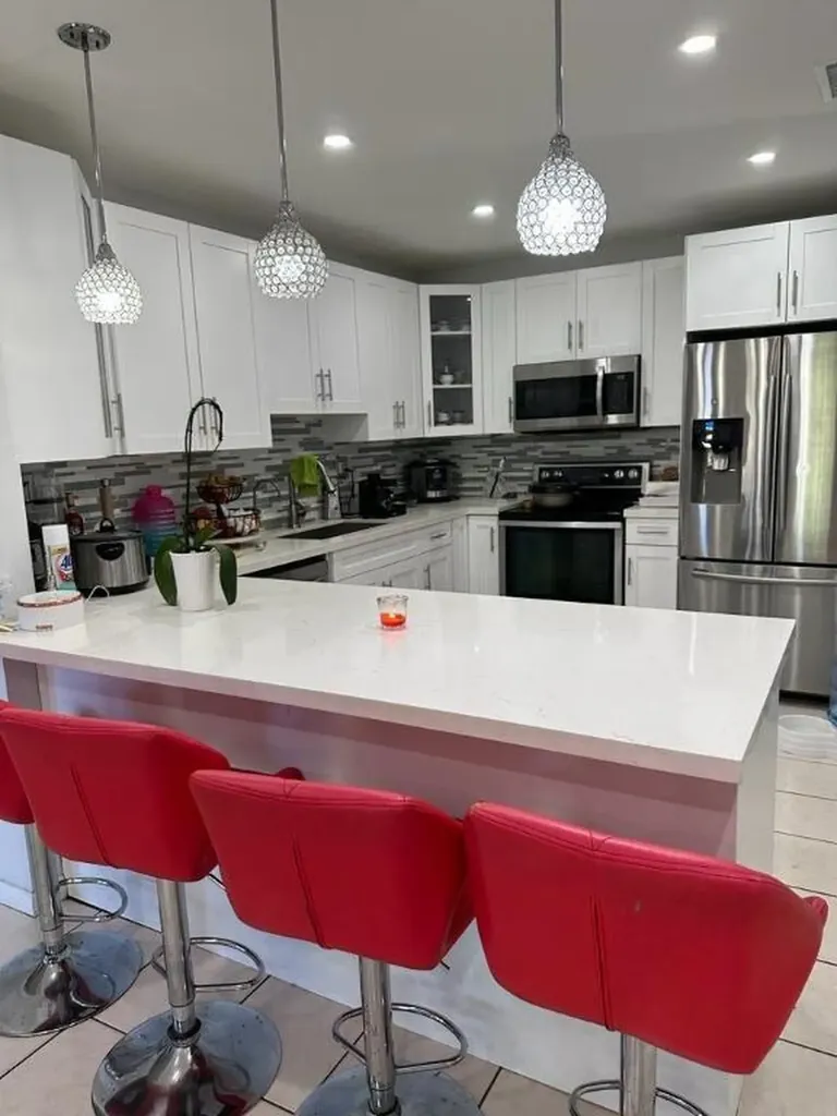 2699 Hypoluxo Road Lake Worth FL 33462