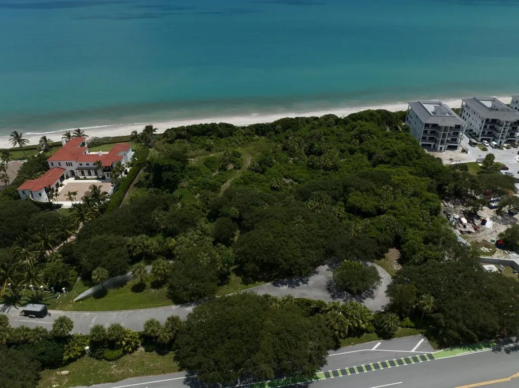 211 S Blue Wave Lane Indian River Shores FL 32963