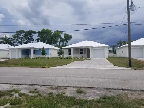 4932 SE Kingfish Avenue Stuart FL 34997