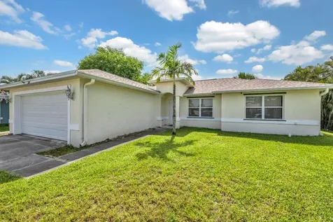 2537 SW Deckard Street Port St Lucie FL 34953