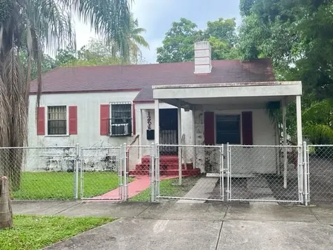 1252 NW 52nd Street Miami FL 33142
