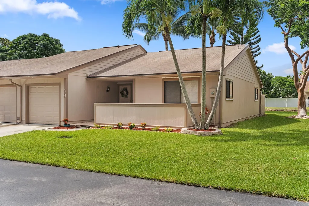 30 Farnworth Drive Boynton Beach FL 33426