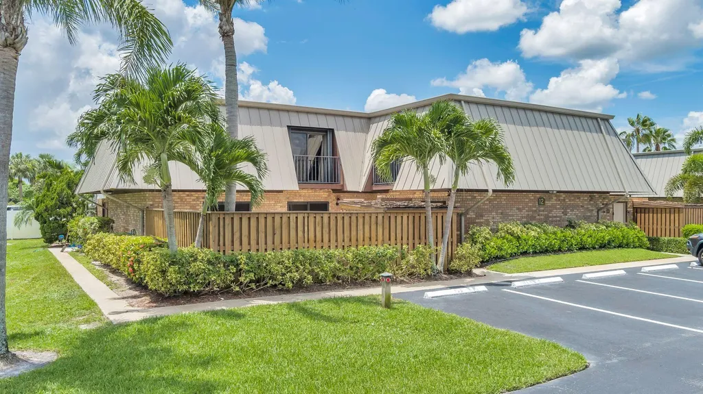1420 Ocean Way Jupiter FL 33477