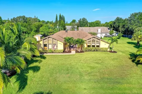 2058 SE Morningside Boulevard Port St Lucie FL 34952