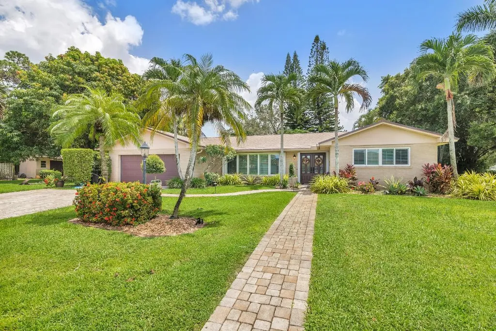 7796 Pebble Beach Court Lake Worth FL 33467