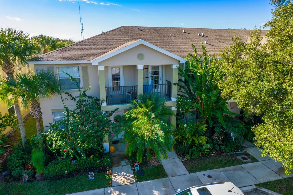 2120 SE Eatonville Drive Port St Lucie FL 34952