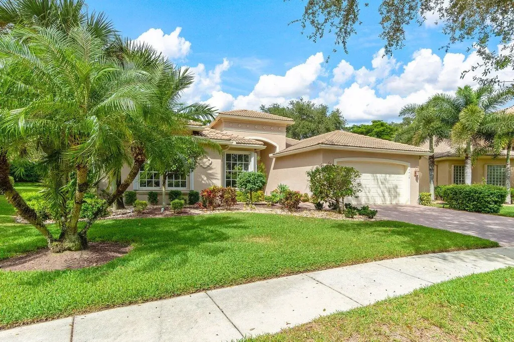 7418 Greenport Cove Boynton Beach FL 33437