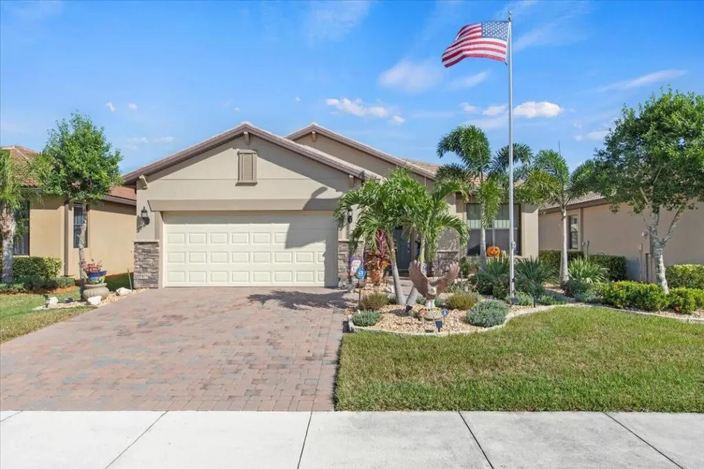 181 SE Courances Drive Port St Lucie FL 34984