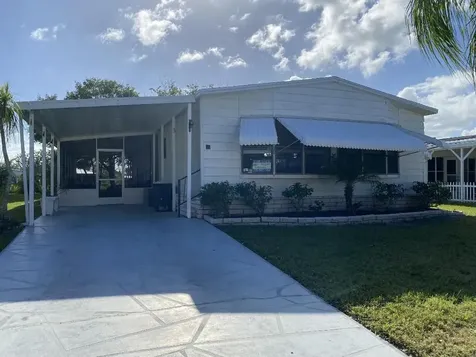65 Calle De Lagos Fort Pierce FL 34951