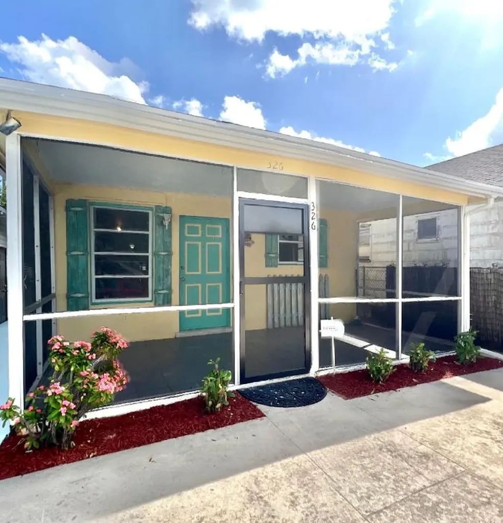 326 S L Street Lake Worth Beach FL 33460