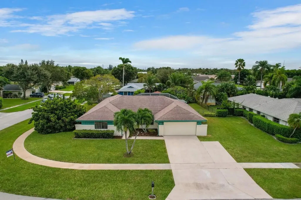 1501 Old Cypress Trail Wellington FL 33414