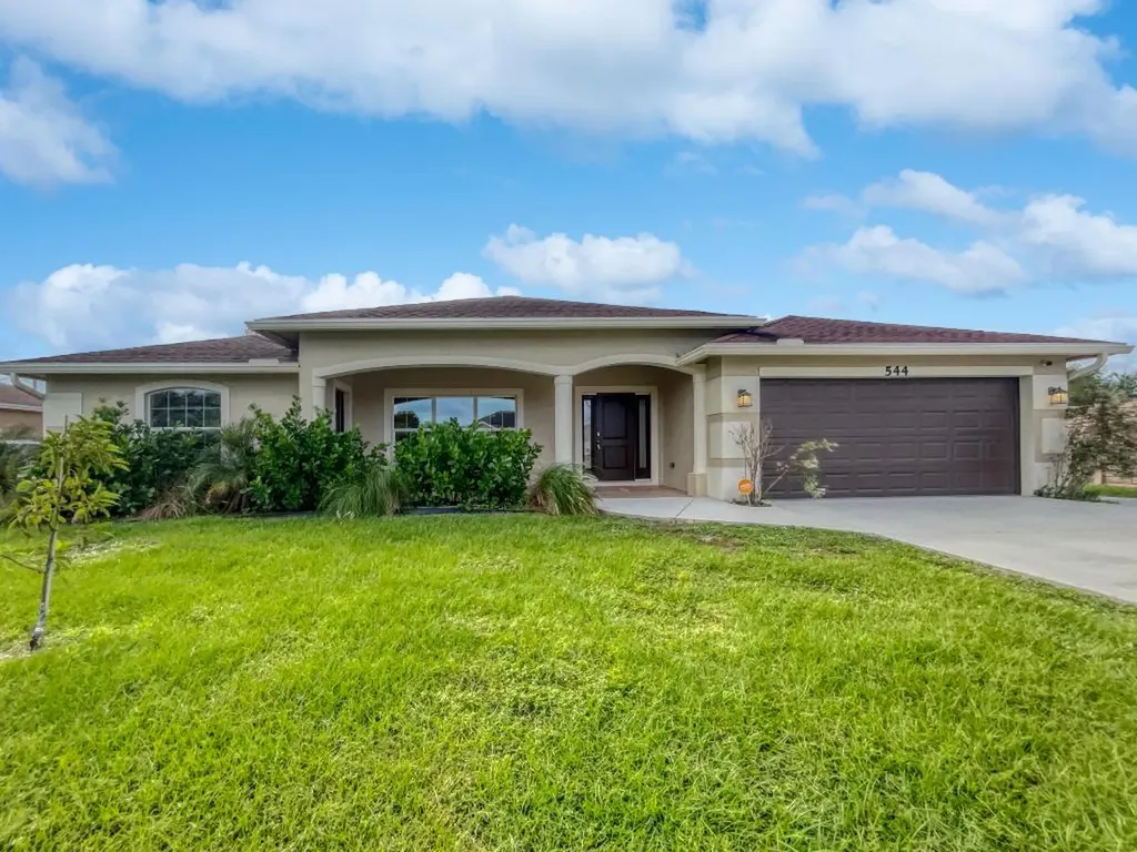 544 SW Lakota Avenue Port St Lucie FL 34953
