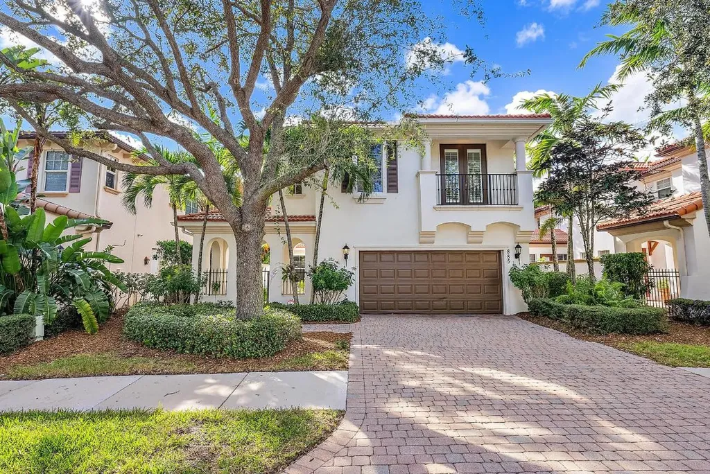 885 Taft Court Palm Beach Gardens FL 33410