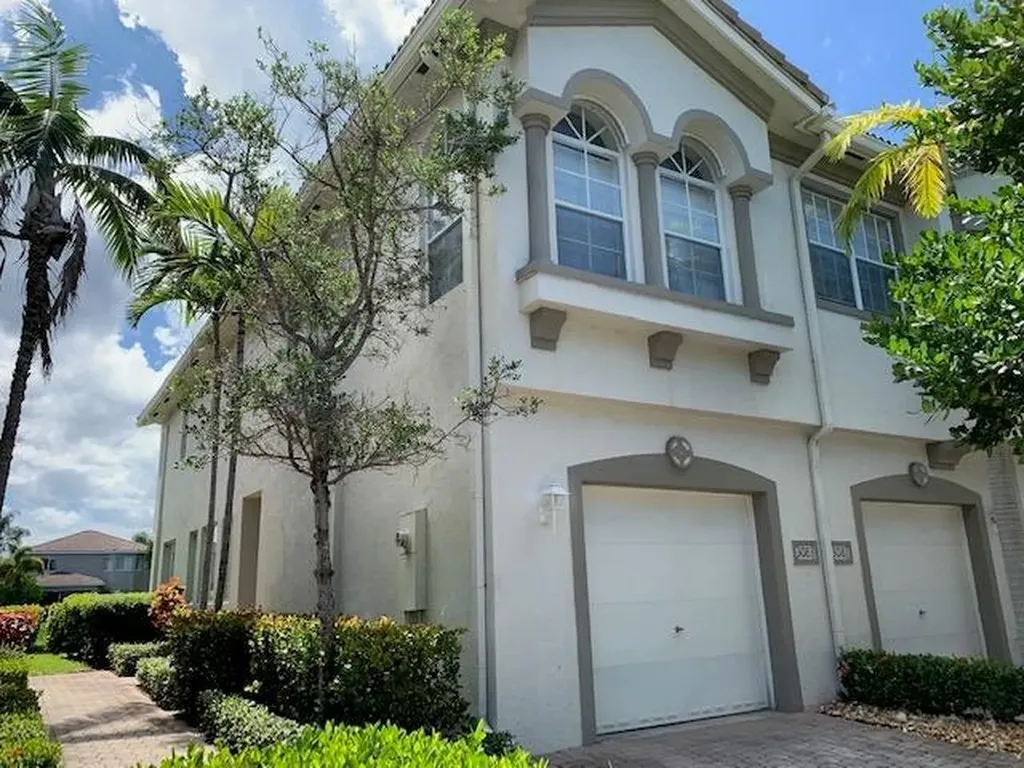 3083 Laurel Ridge Circle Riviera Beach FL 33404