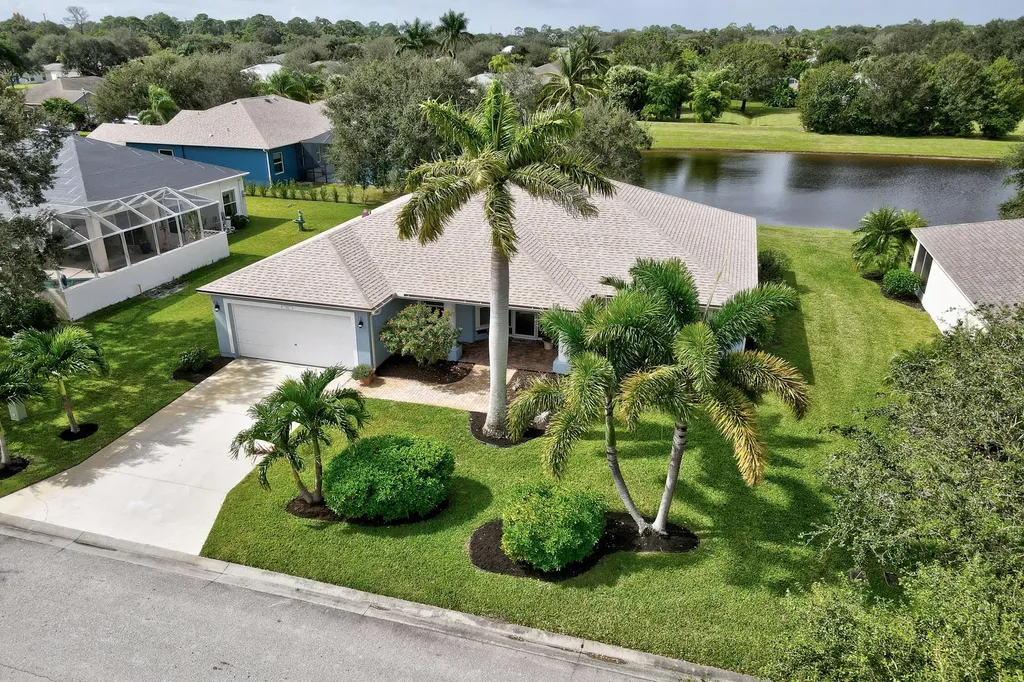 165 36th Court SW Vero Beach FL 32968