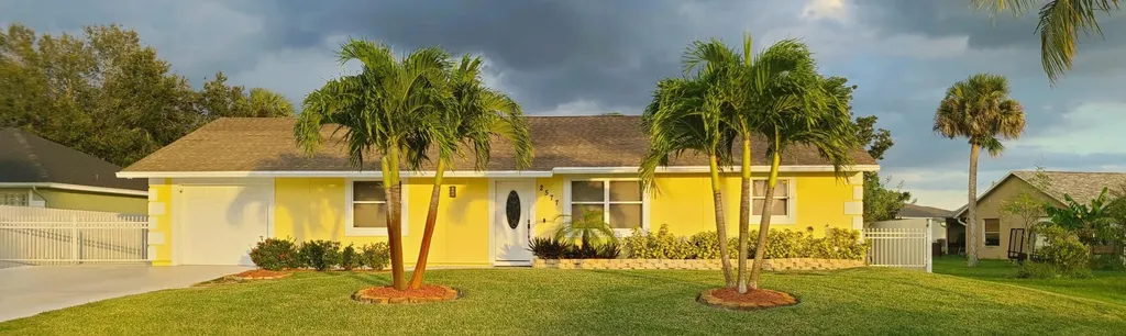 2577 SW Dawn Street Port St Lucie FL 34953