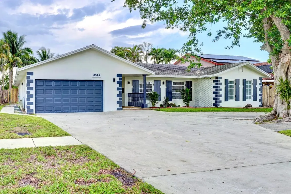 6525 NW 11th Street Margate FL 33063