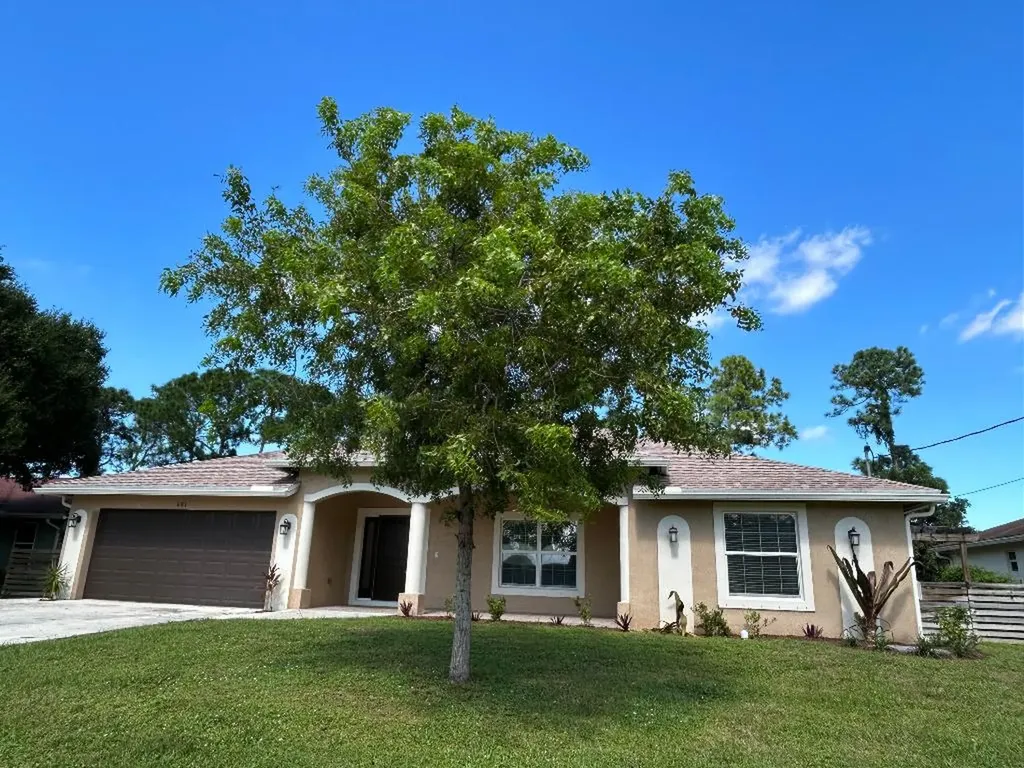 481 NW Archer Avenue Port St Lucie FL 34983
