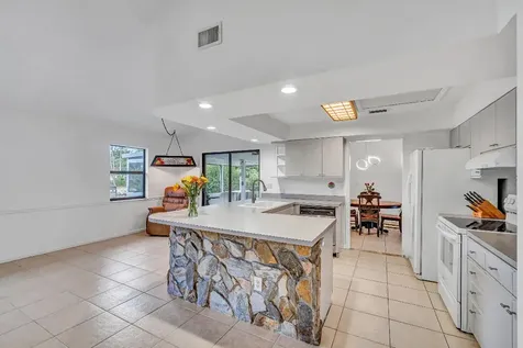 2587 Northside Drive Lake Worth FL 33462