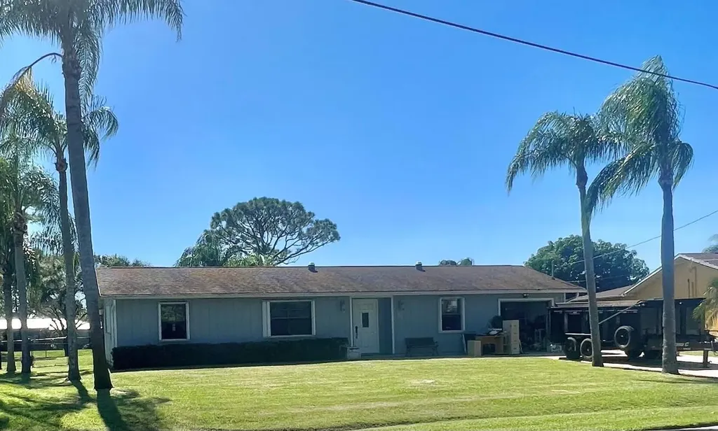 1292 SE Mendavia Avenue Port St Lucie FL 34952