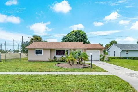2501 Canterbury Drive S Riviera Beach FL 33407