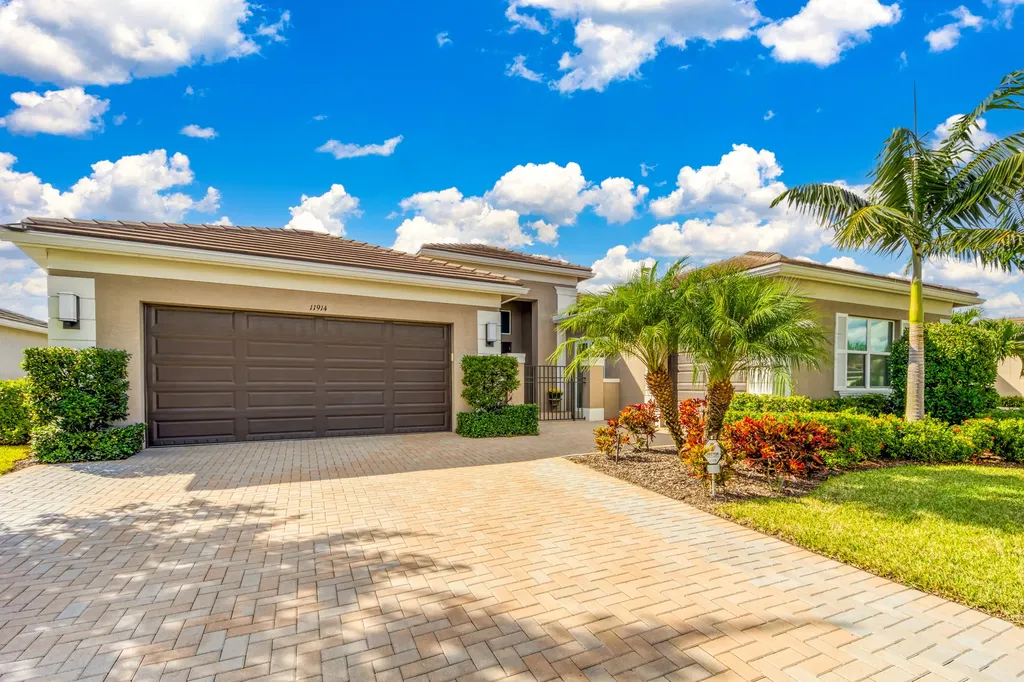 11914 SW Chestnut Grove Drive Port St Lucie FL 34987