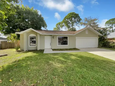 2852 SW Fluvia Street Port St Lucie FL 34953