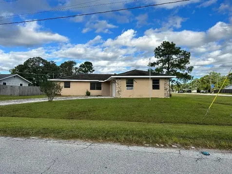 569 SE Fallon Drive Port St Lucie FL 34983