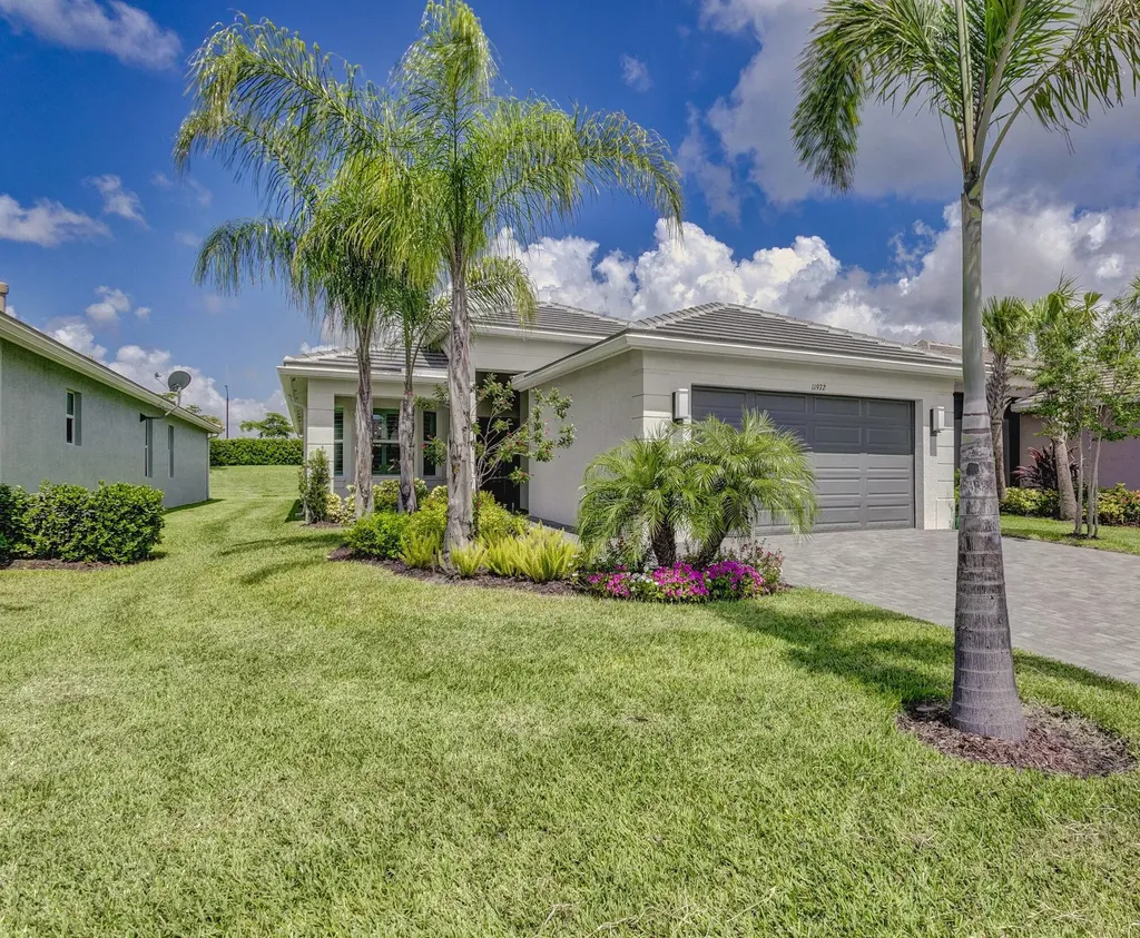 11972 SW Waterford Isle Way Port St Lucie FL 34987