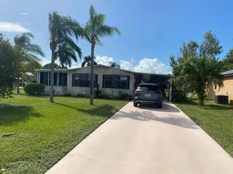 50 La Puerta Del Norte Fort Pierce FL 34951