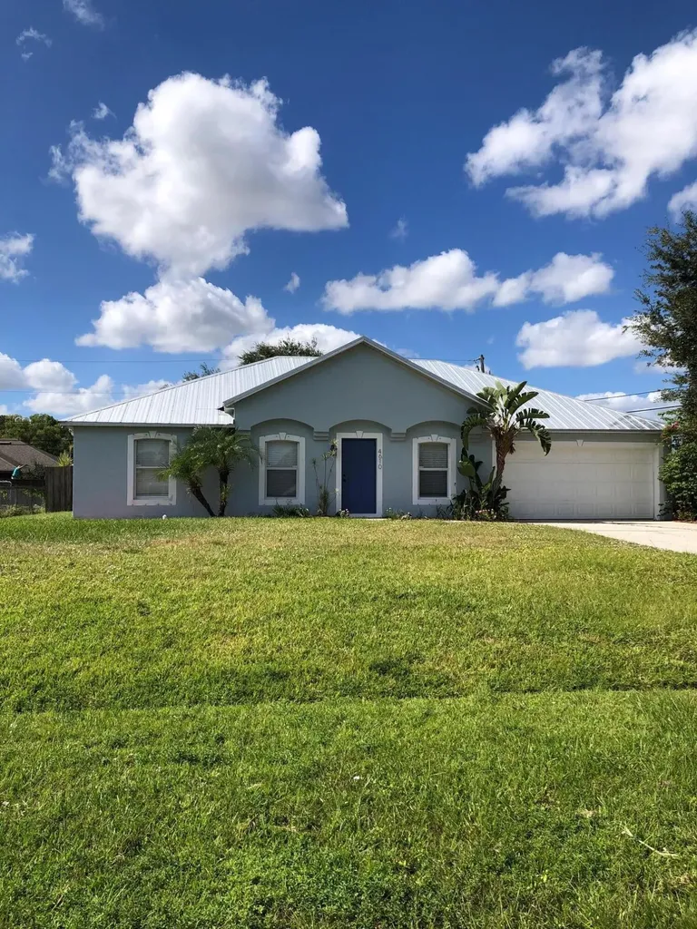 4610 SW Eagle Street Port St Lucie FL 34953