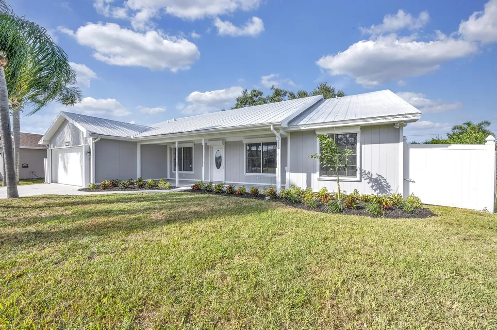1969 SW Michelangelo Avenue Port St Lucie FL 34953