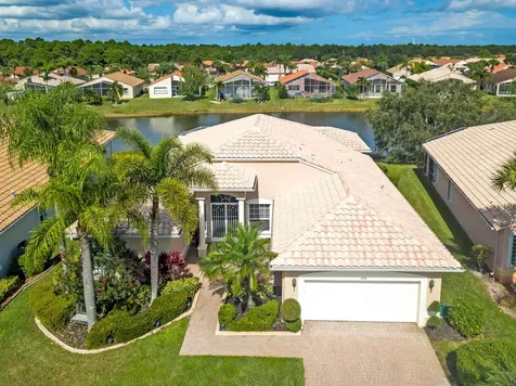 498 NW Blue Lake Drive Port St Lucie FL 34986