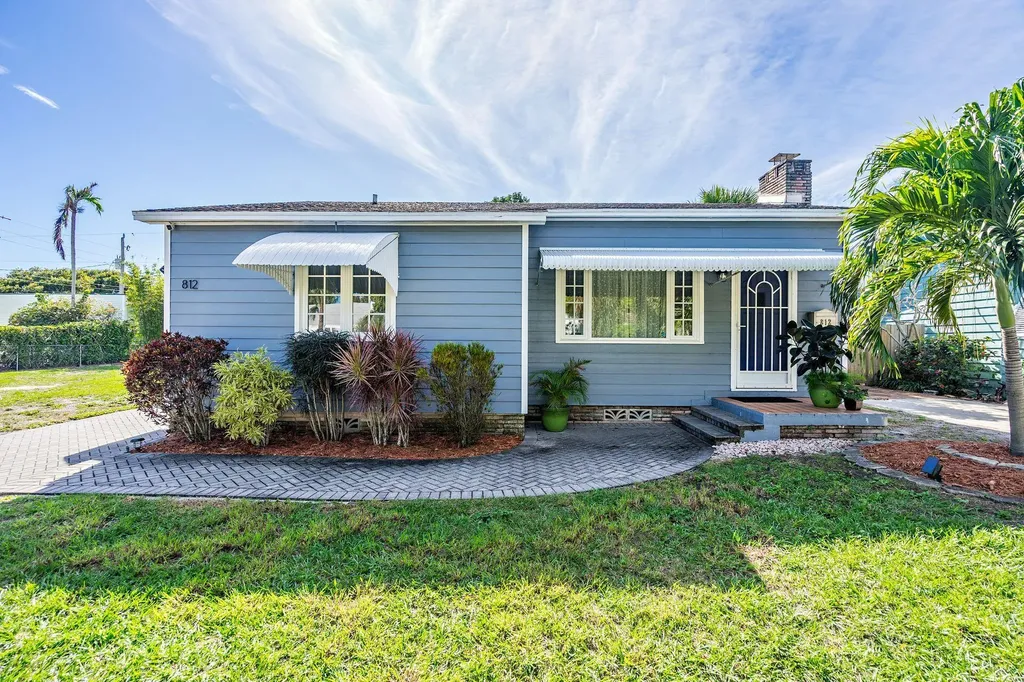 806 Kanuga Drive West Palm Beach FL 33401