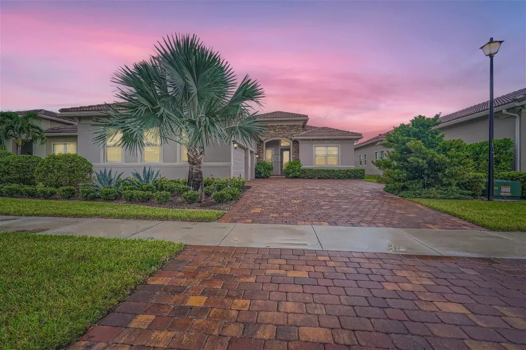 9122 SW Pepoli Way Port St Lucie FL 34987