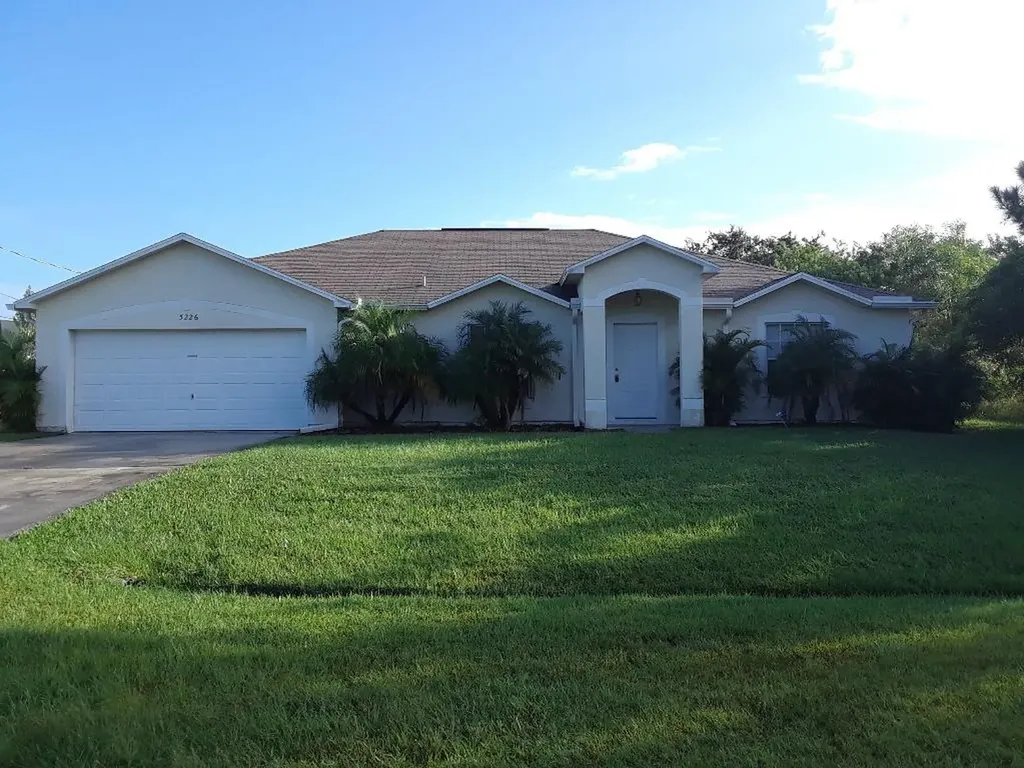 5226 NW North Lovoy Circle Port St Lucie FL 34986
