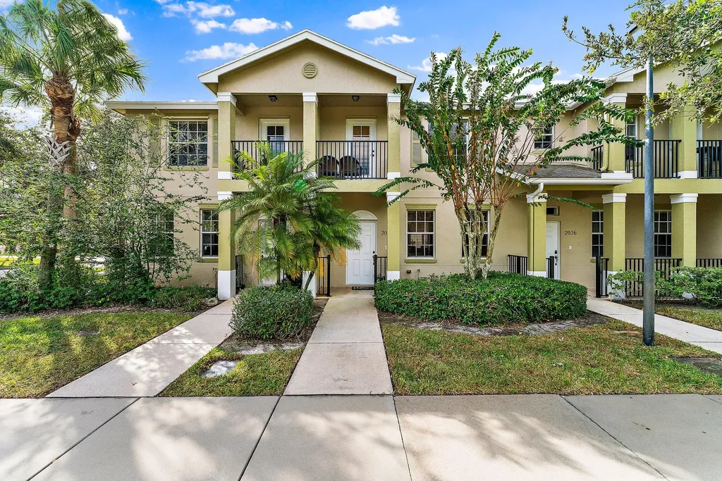2042 SE Korona Drive Port St Lucie FL 34952