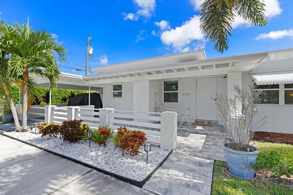1910 Pennsylvania Drive Lake Worth Beach FL 33460