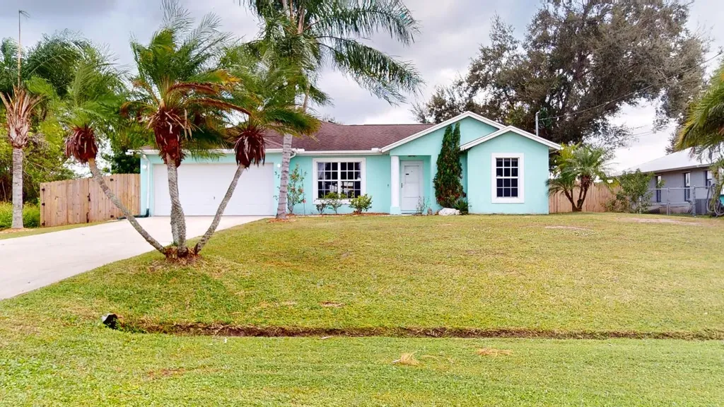 377 SW Kestor Drive Port St Lucie FL 34953