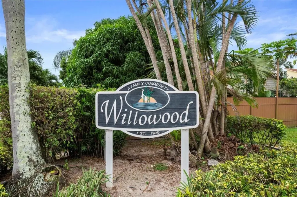 4193 Willowood Lane Lake Worth FL 33462