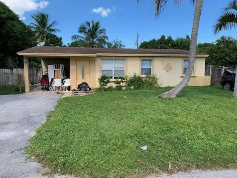 1613 Paxton Avenue Mangonia Park FL 33407