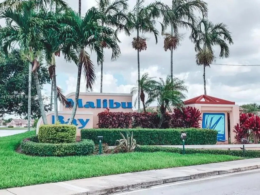 626 NW 208th Way Pembroke Pines FL 33029