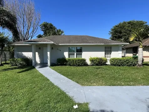 319 Amaryllis Court Pahokee FL 33476