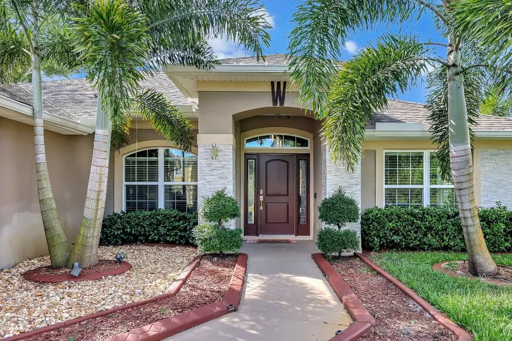 236 SW Covington Road Port St Lucie FL 34953